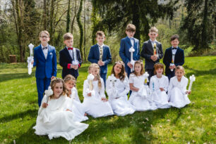 Almer Kommunionkinder feiern „Weißen Sonntag“