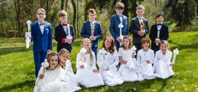 Almer Kommunionkinder feiern „Weißen Sonntag“