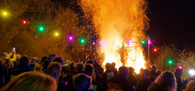 Tolles Osterfeuer