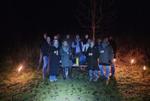 Kneppen-Schützen weihen „ihre“ Bank ein